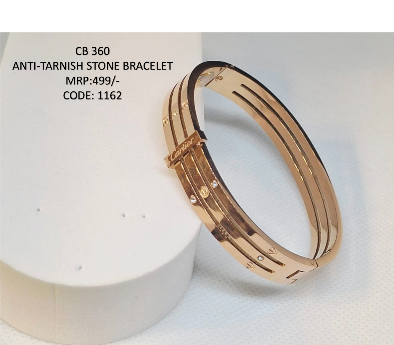 BRACELET